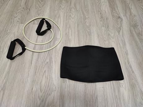 Pás na cvičenie, l