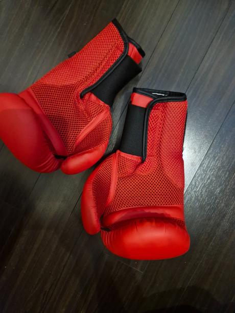 Boxerské rukavice,