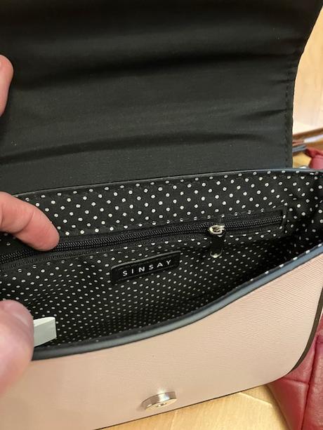 Kabelka sinsay, sinsay