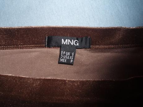 Krásne zamatové lesklé tieločko, mango,s