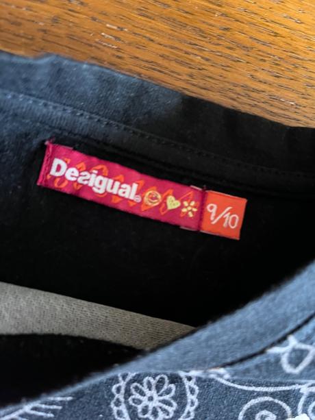 Tričko desigual s mandalami 134/140, desigual,134