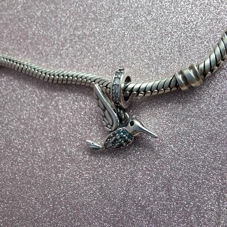 Prívesok kolibrík, 