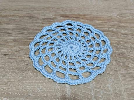 Háčkované podšálky 33, 