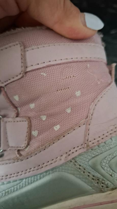 Čižmičky, lupilu,24