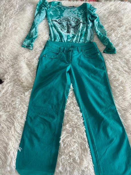 Dámsky, dievčenský komplet zn. sportalm, s