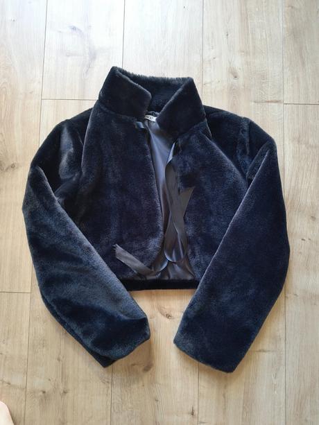 Kozusinove bolerko, 42