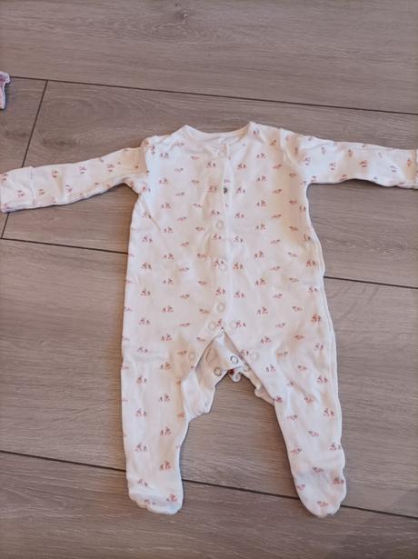 4kusy pyžamá /overaly f&f v. 62, f&f,62