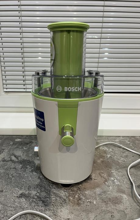 Odšťavovač bosch mes25g0 700w, bosch