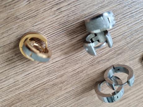 4 páry náušníc krúžky, 