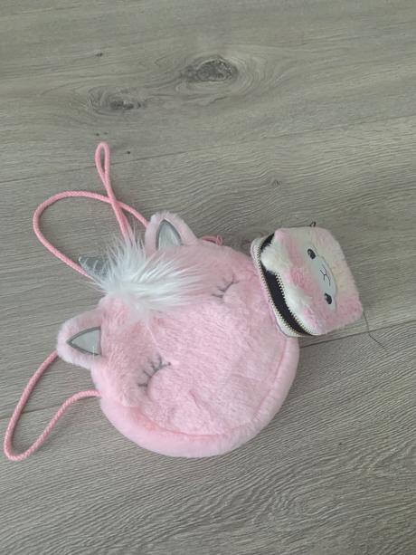 Kabelky pre parádnicu, pepco