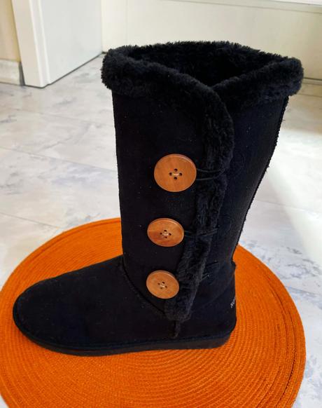 Teplé buttonky s kožušinkou, 37