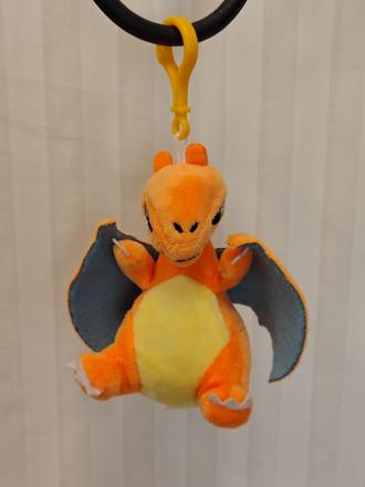 Plyšový prívesok pokémon charizard krídla plameň,