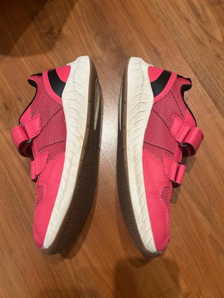 Halovky dievča 36, 36