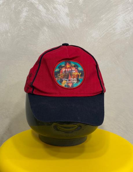 Požiarnik sam šiltovka na doma v. 104/122, c&a,104