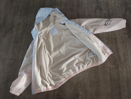 Prechodná vetrovka, takko,158
