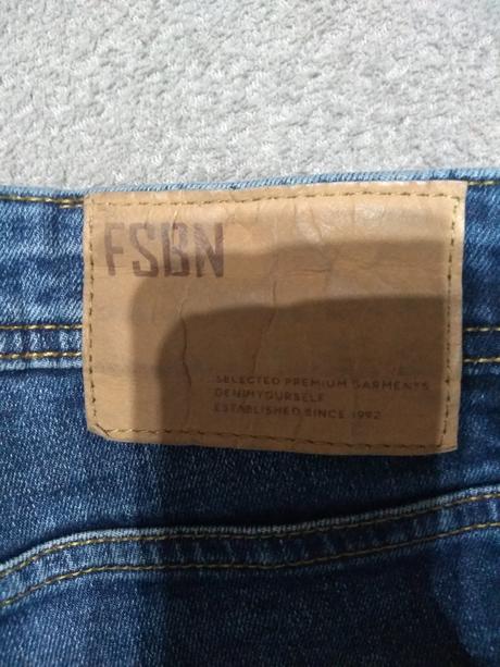 Dvoje panske rifle 33, l