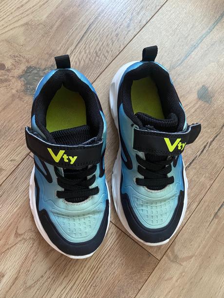 Svietiace tenisky wty, deichmann,26