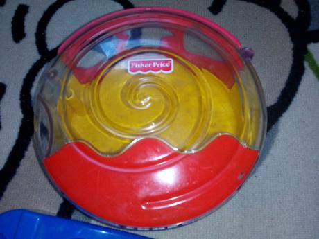 Slimak fisher price, 