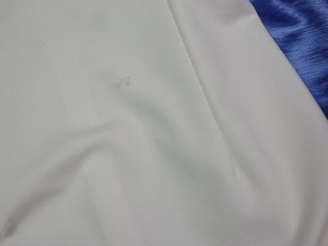 Kvalitné puzdrové šaty, s