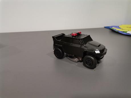 Transformer auto a stíhačka, 