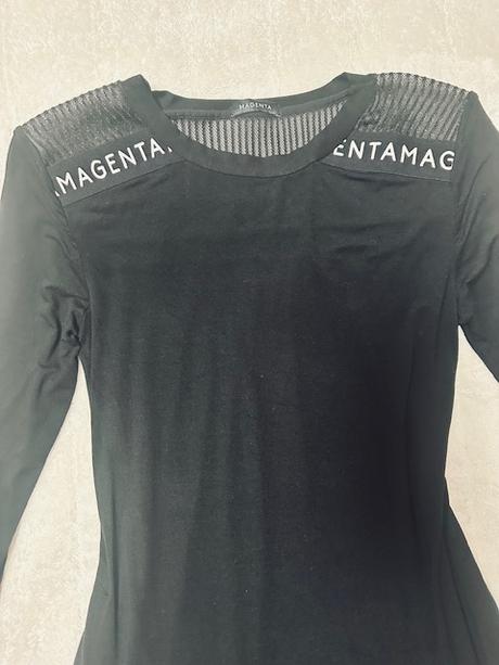 Pekné čierne športové šaty s vreckami zn. magenta, l / m