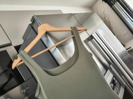 Bodycon olivovo zelené elastické mini šaty s, s