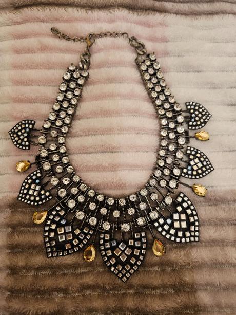 Náhrdelník zara, zara