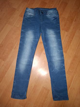 Dievčenske rifle, 140