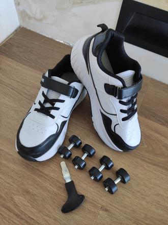 Botasky na odnimatelnych kolieskach, 37