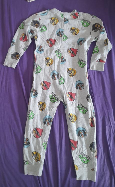 Overal angry birds, next,122