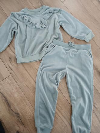 Zamatová súprava super stav, sinsay,116