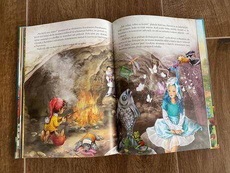 Kniha zlatý kľúčik,