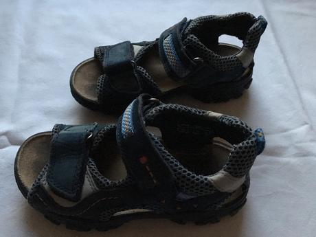 Sandálky, elefanten,27