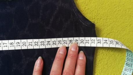 Leo/tigrovane šaty 10-11 r, young dimension,146