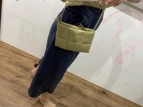 Kožená kabelka closed, 