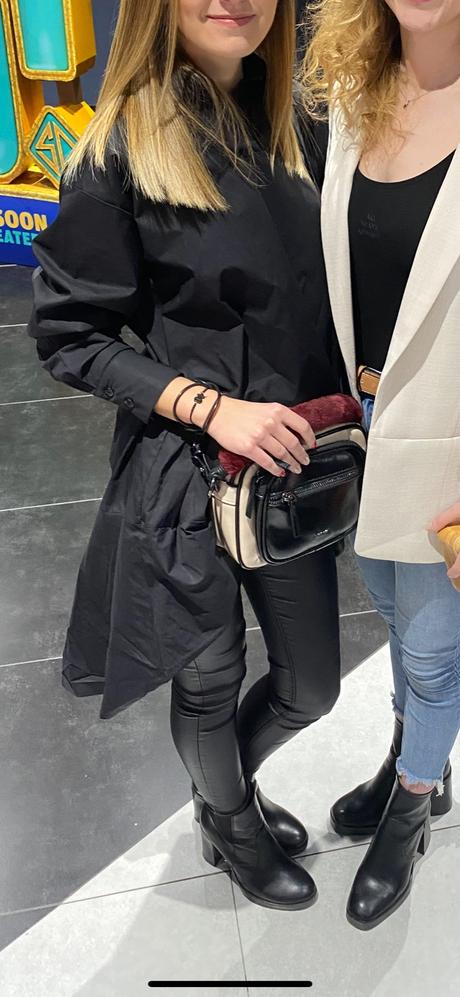 Extravagantné košeľové šaty, s