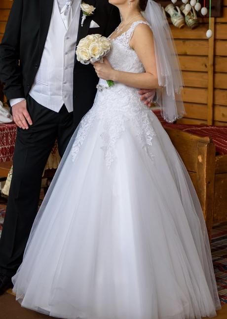 Áčkové svadobné šaty č. 38, 170