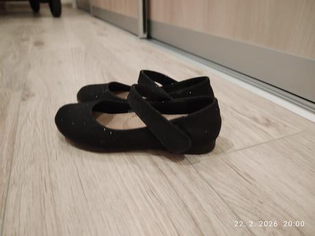 Topánočky -trblierava čierna ., 26