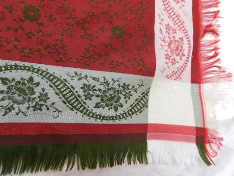 Trachten šatka ku kroju, l