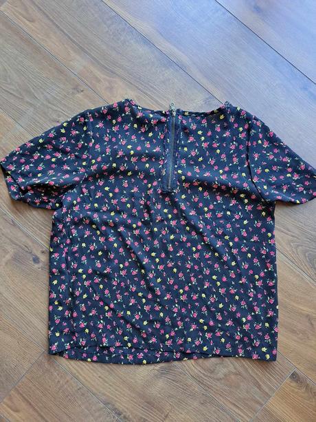 Kvetinková blúzka, s