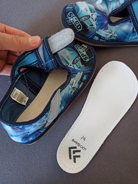 Barefoot papučky, 28