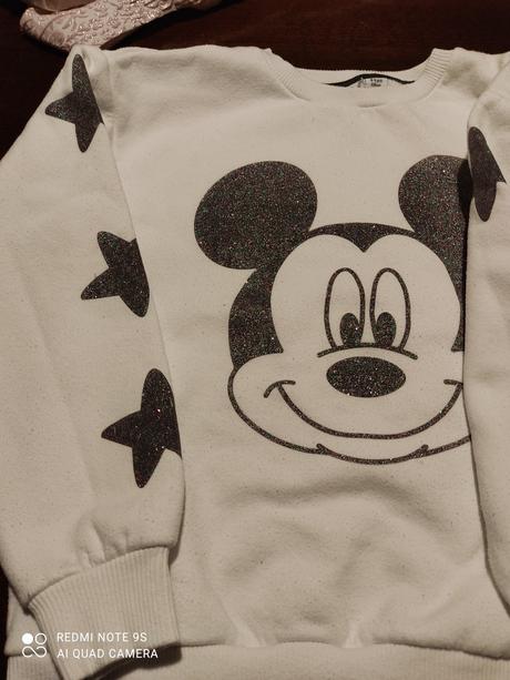 Dievcenska mikina, 134