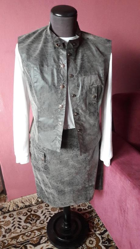 Komplet vesta + sukňa, 36 / 38 / 40 / 42