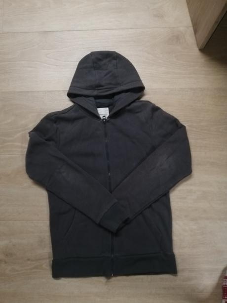 Mikinka, reserved,158