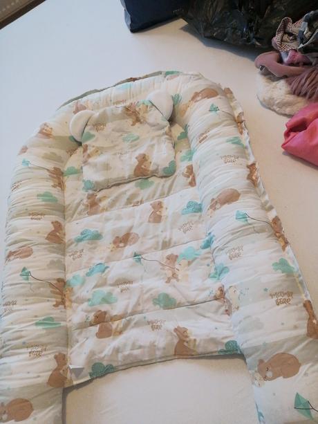 Hniezdo, šírka (cm): 60,dĺžka (cm): 90