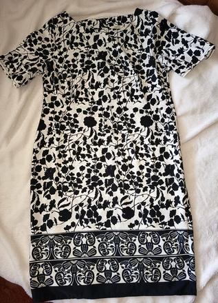 Ciernobiele kvetované saty, papaya,44