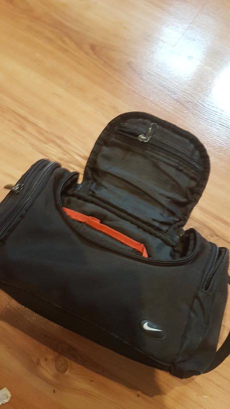 Väčšia kozmetická taška zn nike, 