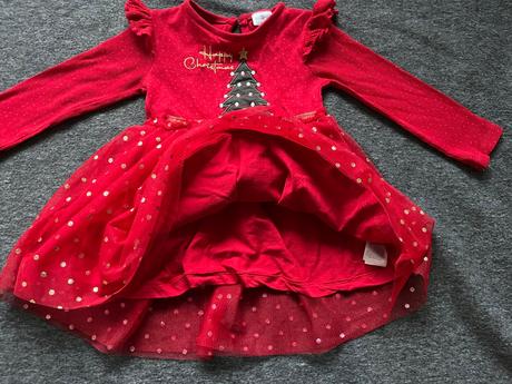 Vianočné šaty, 92