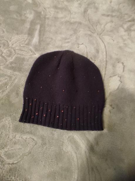 Čiapka fialová s kakienkami, 