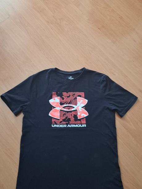 Tricko, under armour,158